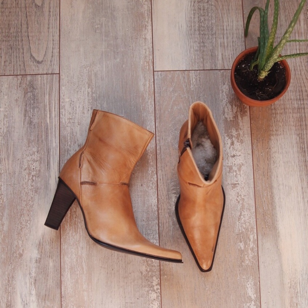 Steve Madden Pointed Heeled Boots